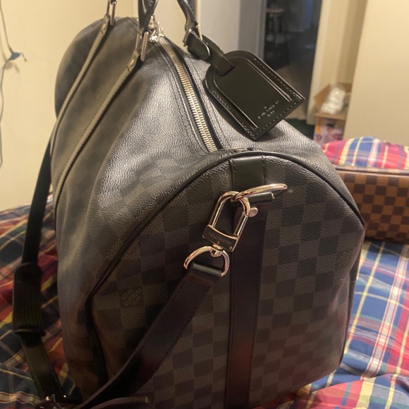 Louis Vuitton travel bag! - Picture 3 of 6